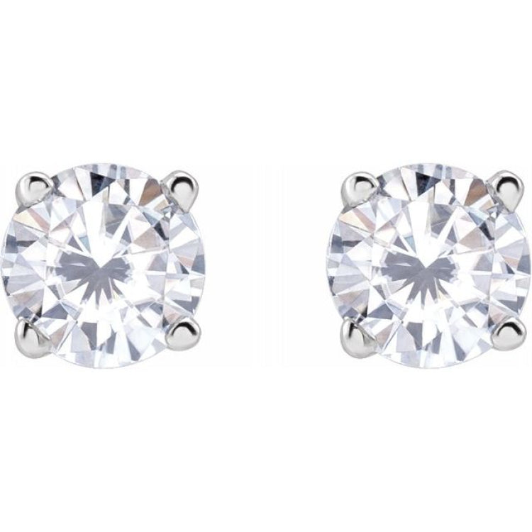 Round 4-Prong Lightweight Stud Earrings