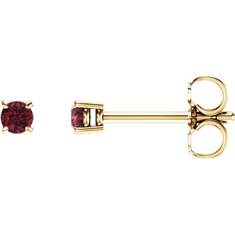 Round 4-Prong Lightweight Stud Earrings